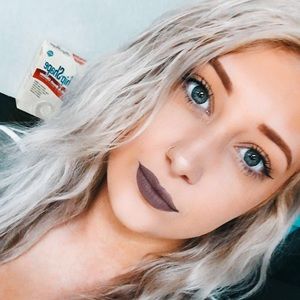 Meet your Posher, Madalyn